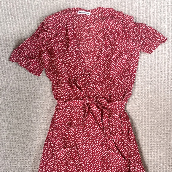 REFORMATION midi wrap dress red/with white mini flowers - Picture 3 of 6